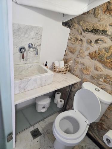 Volakas Beachfront Suites