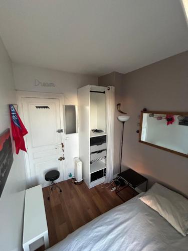 Chambre de Bonne Paris 15ème