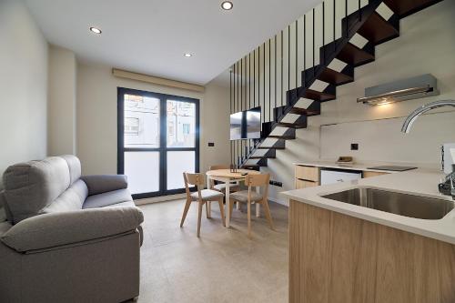 CO Apartments-Democracia