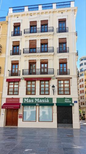 Living Valencia Apartments - Merced