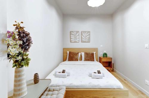 Luxury Paris Duplex 2BDR-6P - Bath and Billard