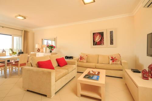 Luxury 2 bed Vilamoura Penthouse