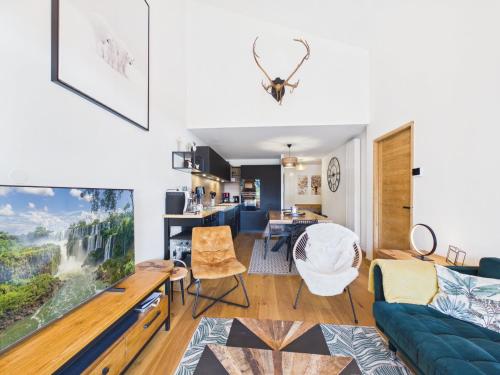 Superbe Appartement 4 Étoiles, 2 Chambres, Proche Pistes, Balcon, Parking, Ski & Vélo