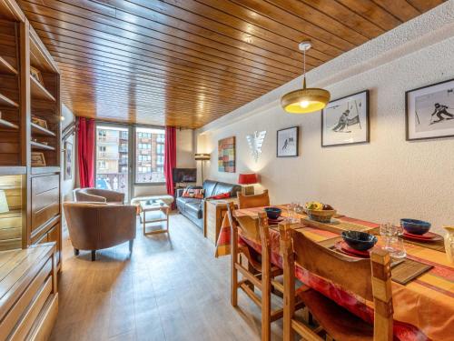 Appartement 2 pièces avec balcon exposé sud, au cœur de Val-d'Isère et proche des pistes
