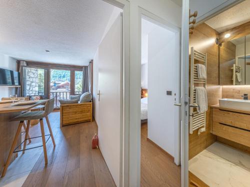 Appartement rénové skis aux pieds avec parking et wifi à Val-d'Isère