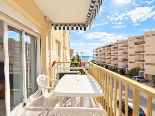 Apartamento en zona Horta, terraza vistas lateral mar 160B - INMO22