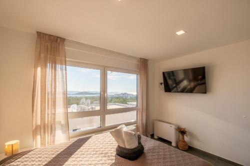 Villa NeRu Vodice- Private Heated Pool & Sea View