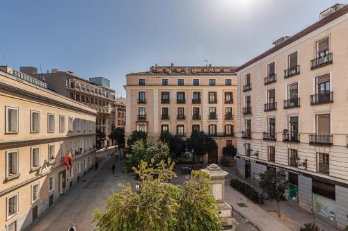 Queen's Puerta del Sol Boutique I - Alojamiento Corta Estancia