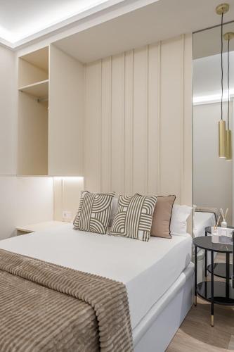Queen's Chueca Boutique IV - Alojamiento corta estancia