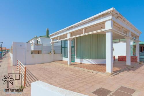 Vis Herbae Pool View by iRent Fuerteventura