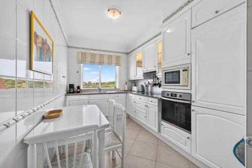 Boavista Lakeview | Golf & Pool Retreat