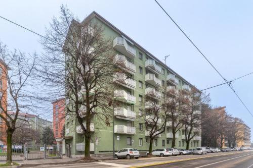 CasaCarmela 7min Linate 4min Unipol Arena-near Station & Fast WiFi-tram diretto per il Duomo