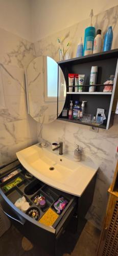 Elena Residence -- 3 Rooms--Balcony & Terrace