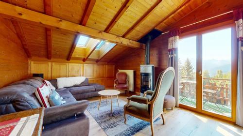 Apartment with spectacular view of the peaks