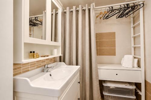 Novella Golden Loft