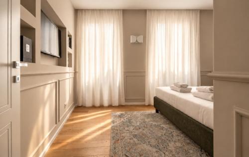 Tornabuoni Place by MMega