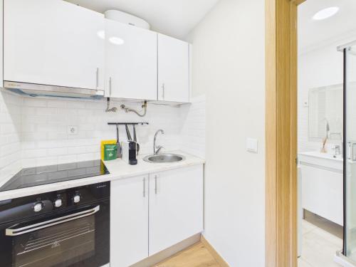 Charming Studio w/ A/C - Santos | By Airnest