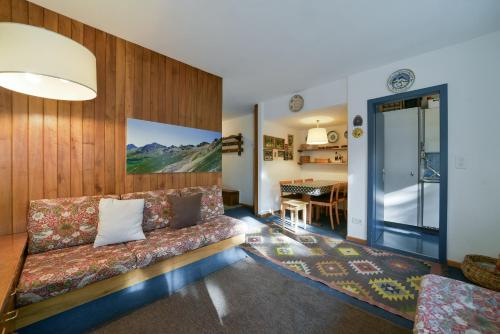 Chesa San Gian ground floor - Celerina