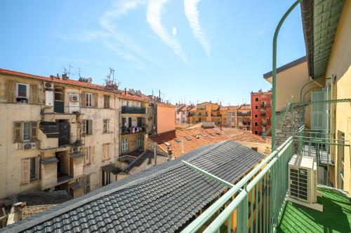3BR Duplex w/ Balcony & A/C - Port of Nice | By Airnest