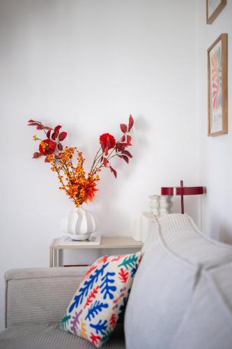 3BR Duplex w/ Balcony & A/C - Port of Nice | By Airnest