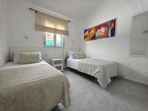2 bedroom bungalow with parking
