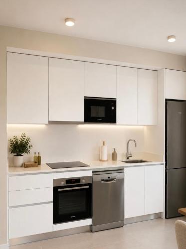 Modern 2BR Apartment with Pool&Terrace Golden Mile