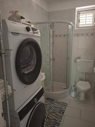 Vera Apartment
