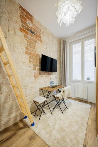 Batignolles Cozy Renovated Studio