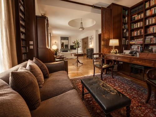The Magnolia - Art & Design Penthouse