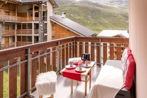 Résidence Ski Soleil - Appartement confortable avec terrasse · Départ ski aux pieds MAE-1234