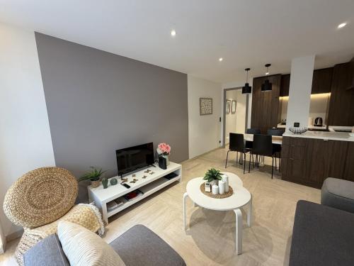 Renovated 2 bedrooms - Boulevard de la Croisette