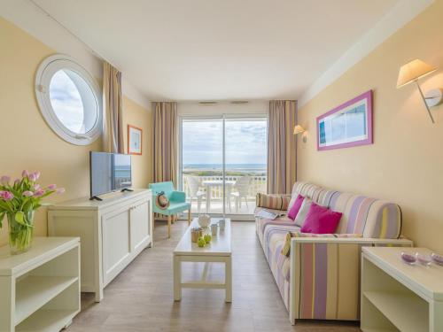Oceanfront Suite for Five