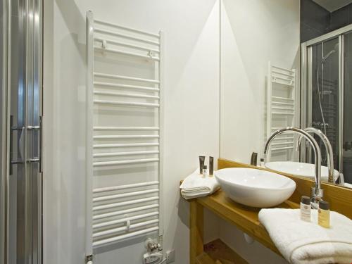 Chalet in Les 2 Alpes near Ski Piste