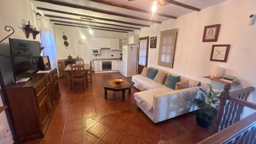 Villa Paloma , Private Villa with Pool near Frigiliana and Nerja