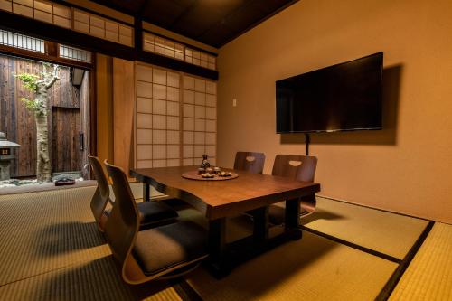 鶴Inn JR寺田町駅徒歩5分 梅田 天王寺 大阪城へ直通 贅沢な和モダン一軒家 泊楓居