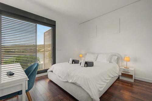Chulera Beach townhouse sea views