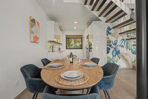 Chulera Beach townhouse sea views