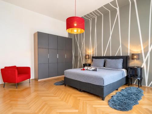 Spacious 2BR Apartment for 6 near Votivkirche & Metro U2