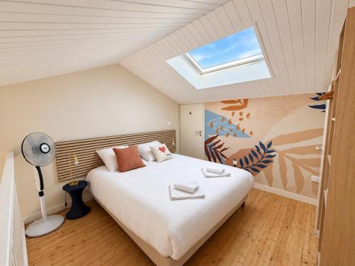 Duplex lumineux avec balcon, accès plage, 4 pers