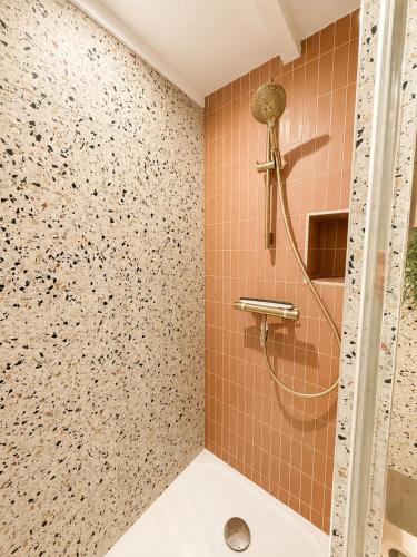 Duplex lumineux avec balcon, accès plage, 4 pers