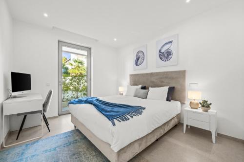 Luxury Lagos Escape Private Sunny Terrace & Pool