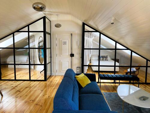 Unique Design Loft at Intendente 2 bedroom AC WIFI