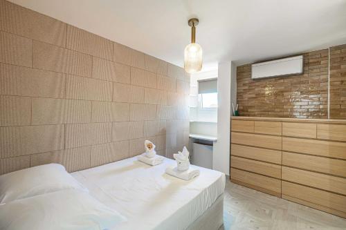 Sublime 2 bedroom Flat, Terrace sea view - Antibes