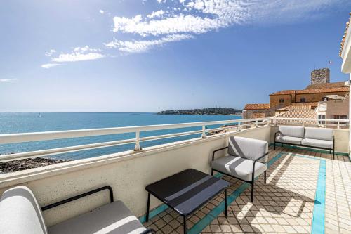 Sublime 2 bedroom Flat, Terrace sea view - Antibes