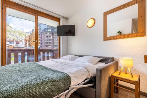 Residence Altineige, Ski In-Out with WiFi in Val Thorens, "V10" by Versant Collection