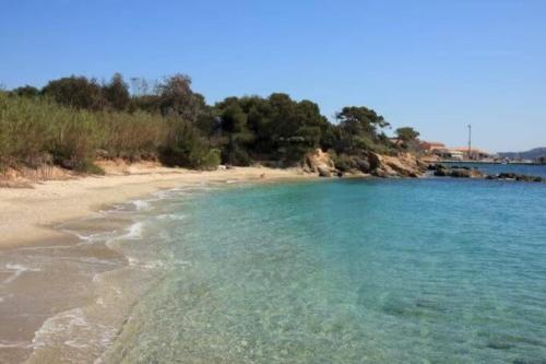 A 500 m bord de mer Giens