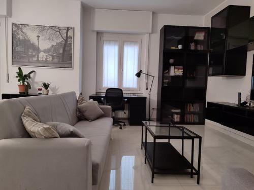 Appartamento Linate - Centro 15 min, Moderno Elegante, Wi-Fi