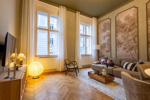 josef's home l Historic Dream in Prime Location