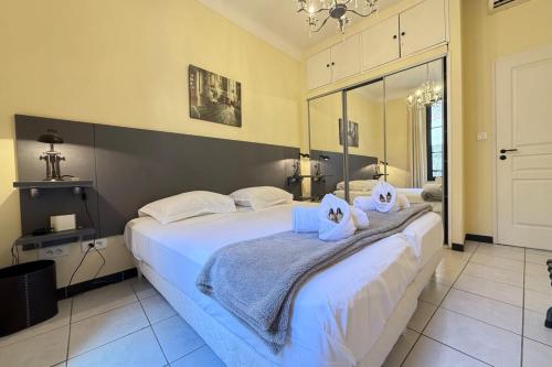 Beautiful 2-bedroom apartment - near the Palais and the beaches