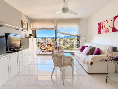 Moderno apartamento con piscina y parking 162B - INMO22